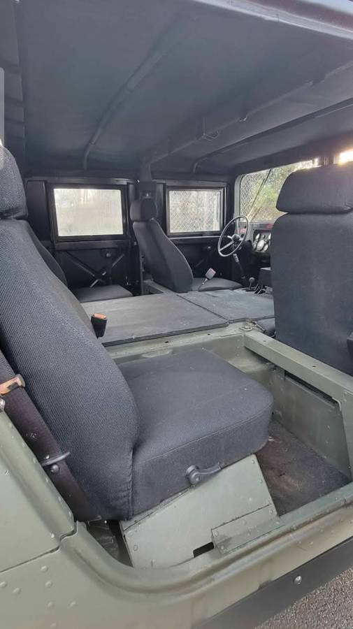 Unknown-American-general-m998-diesel-1989-green-3