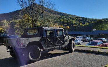 Unknown-American-general-m998-diesel-1989-green-4
