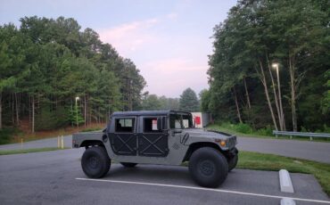 Unknown-American-general-m998-diesel-1989-green-5