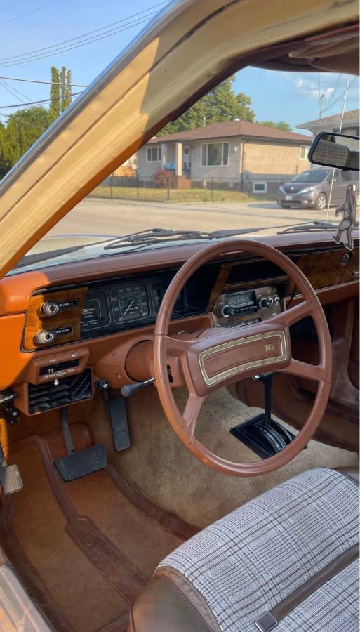 Unknown-American-motors-eagle-1982-yellow-6