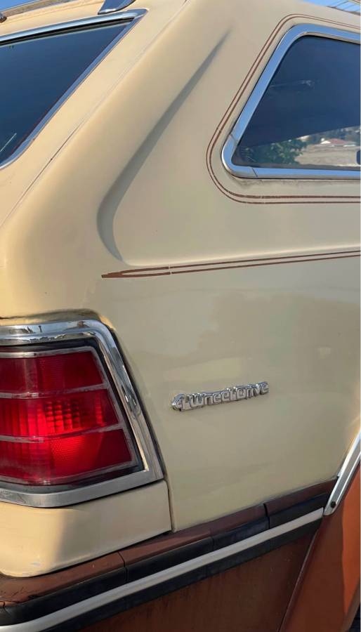 Unknown-American-motors-eagle-1982-yellow-9