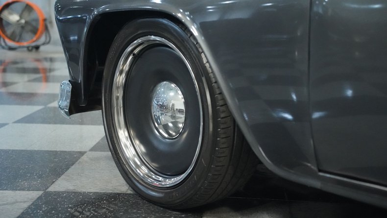 Unknown-Apache-1961-Smoke-Gray-Metallic-Black-46