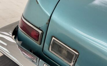 Unknown-Avanti-1963-Avanti-Turquoise-Turquoise-27