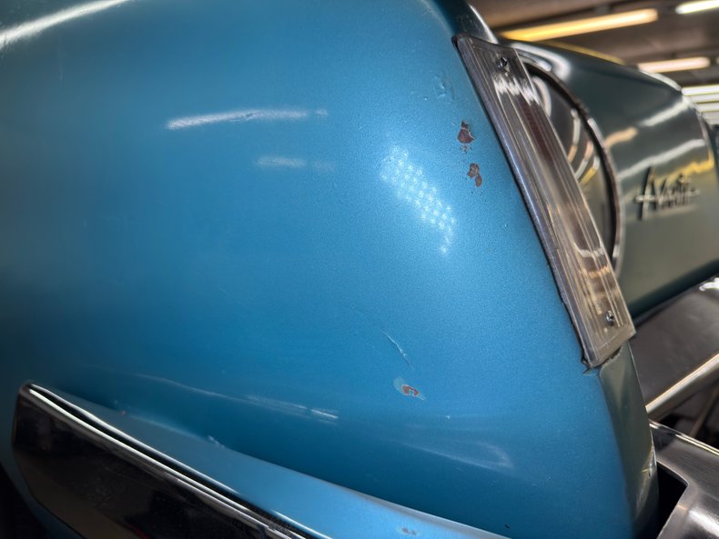 Unknown-Avanti-1963-Avanti-Turquoise-Turquoise-29