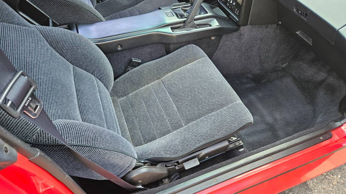 Unknown-Aw11-mr2-1989-red-10