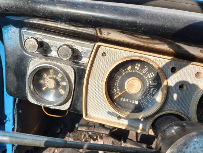Unknown-Barracuda-1965-Blue-19