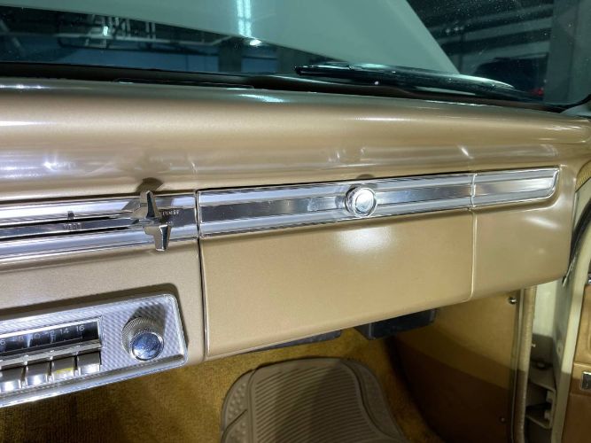 Unknown-Barracuda-1965-White-18