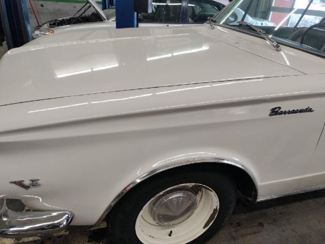 Unknown-Barracuda-1965-White-25