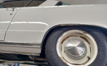 Unknown-Barracuda-1965-White-26