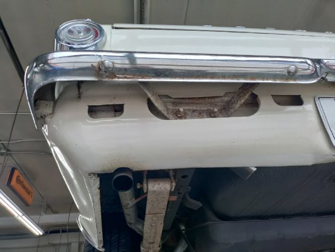 Unknown-Barracuda-1965-White-38