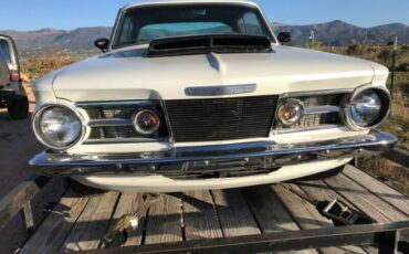 Unknown-Barracuda-1965-White-Black-4