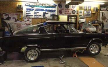 Unknown-Barracuda-1966-Black-1