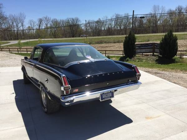Unknown-Barracuda-1966-Black-3