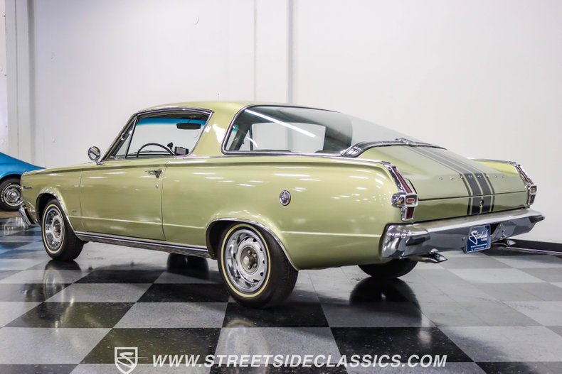 Unknown-Barracuda-1966-Citron-Gold-Metallic-Green-11