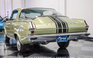 Unknown-Barracuda-1966-Citron-Gold-Metallic-Green-13
