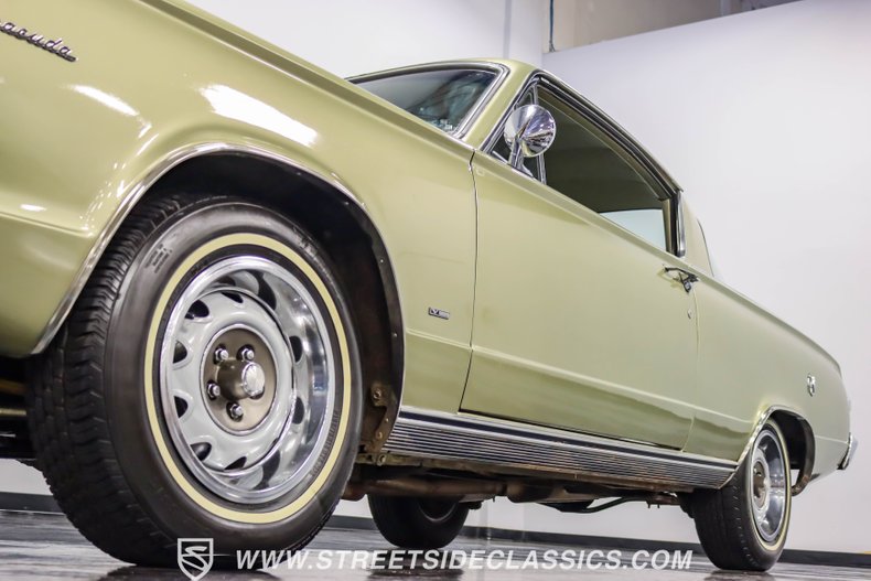 Unknown-Barracuda-1966-Citron-Gold-Metallic-Green-24