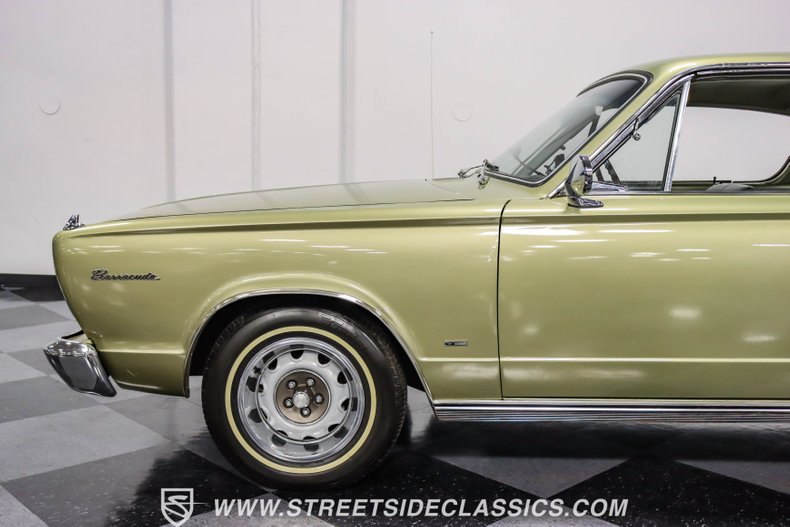 Unknown-Barracuda-1966-Citron-Gold-Metallic-Green-25