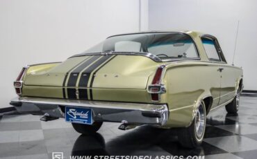 Unknown-Barracuda-1966-Citron-Gold-Metallic-Green-27