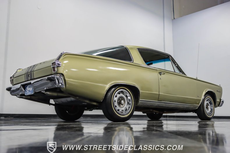 Unknown-Barracuda-1966-Citron-Gold-Metallic-Green-29