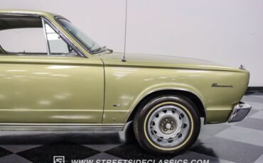 Unknown-Barracuda-1966-Citron-Gold-Metallic-Green-32