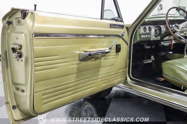 Unknown-Barracuda-1966-Citron-Gold-Metallic-Green-38