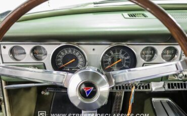 Unknown-Barracuda-1966-Citron-Gold-Metallic-Green-41