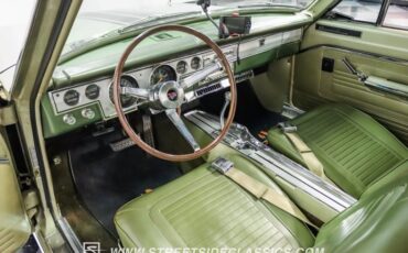 Unknown-Barracuda-1966-Citron-Gold-Metallic-Green-8