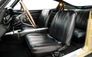Unknown-Barracuda-1968-Ember-Gold-Black-1