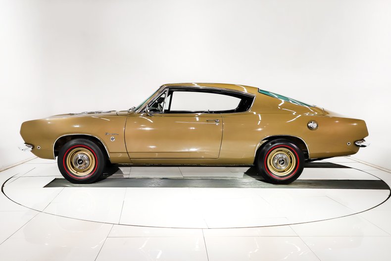 Unknown-Barracuda-1968-Ember-Gold-Black-34
