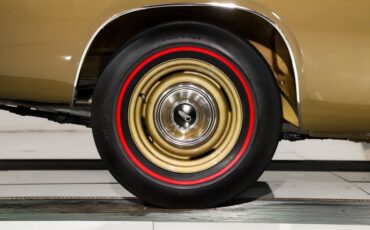 Unknown-Barracuda-1968-Ember-Gold-Black-41