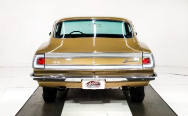 Unknown-Barracuda-1968-Ember-Gold-Black-42
