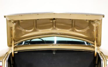 Unknown-Barracuda-1968-Ember-Gold-Black-44