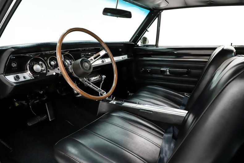 Unknown-Barracuda-1968-Ember-Gold-Black