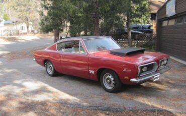 Unknown-Barracuda-1969-Red-White-11