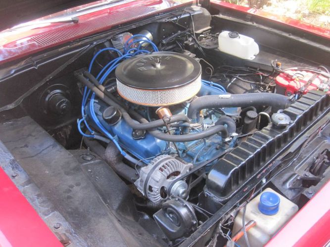 Unknown-Barracuda-1969-Red-White-16