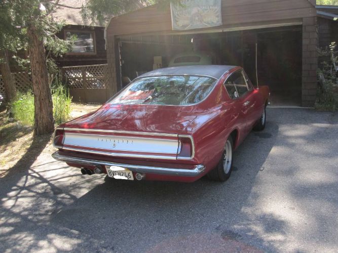 Unknown-Barracuda-1969-Red-White-2