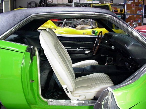 Unknown-Barracuda-1970-Green-White-4