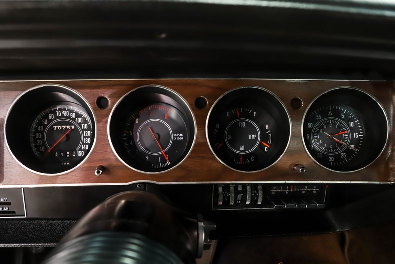 Unknown-Barracuda-1970-Hemi-Orange-Black-17
