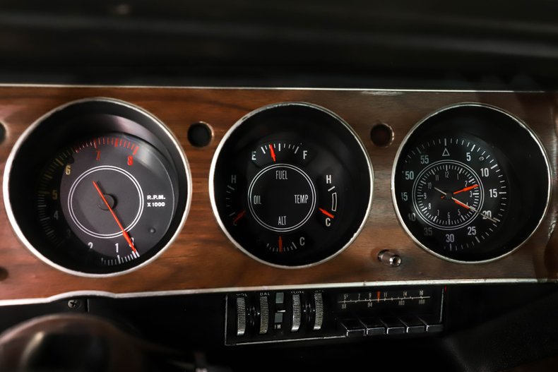 Unknown-Barracuda-1970-Hemi-Orange-Black-19