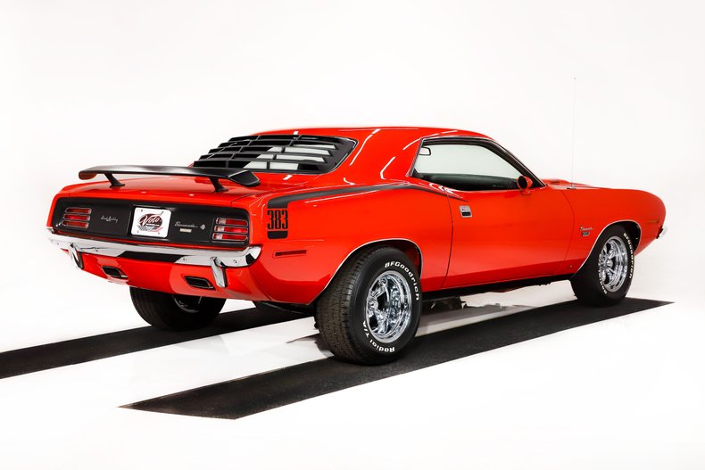 Unknown-Barracuda-1970-Hemi-Orange-Black-28