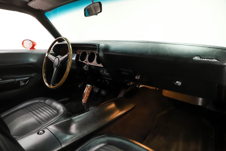 Unknown-Barracuda-1970-Hemi-Orange-Black-33