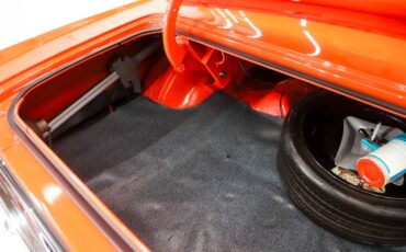 Unknown-Barracuda-1970-Hemi-Orange-Black-46