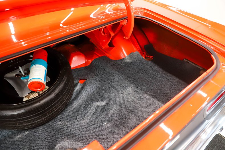 Unknown-Barracuda-1970-Hemi-Orange-Black-49