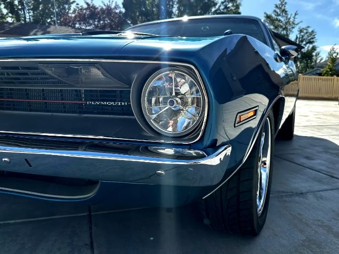 Unknown-Barracuda-1970-Sassy-Grass-Green-Black-Leather-16