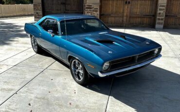 Unknown-Barracuda-1970-Sassy-Grass-Green-Black-Leather