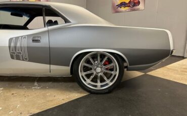 Unknown-Barracuda-1972-Silver-Black-15