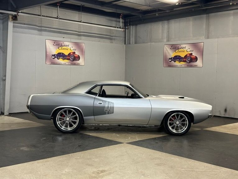 Unknown-Barracuda-1972-Silver-Black-25