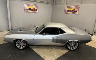 Unknown-Barracuda-1972-Silver-Black-35
