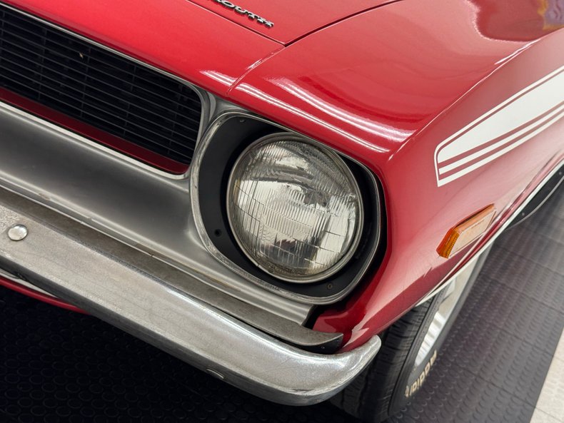 Unknown-Barracuda-1973-Rallye-Red-White-10