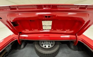 Unknown-Barracuda-1973-Rallye-Red-White-29